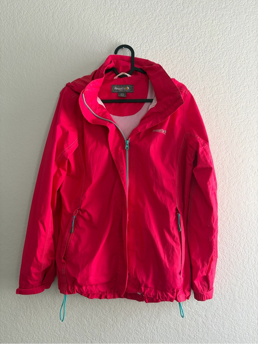 Regatta Women’s Bright Pink Waterproof Jacket